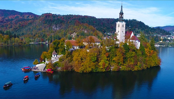 Best private day trip to the beautiful Lake Bled Slovenia